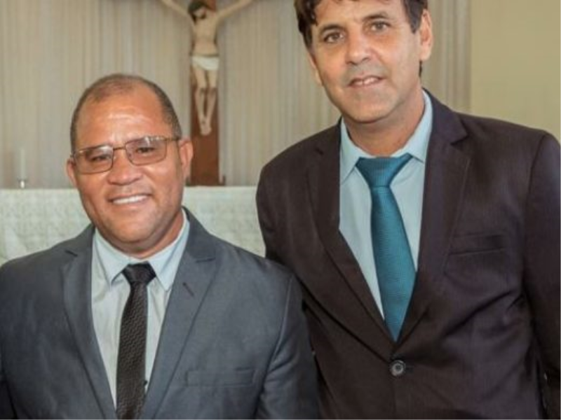Prefeito e Vice são empossados para comandar o executivo de Santo Hipólito.