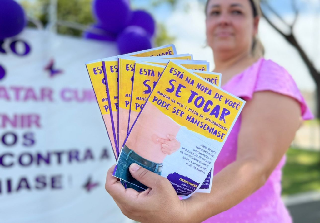 Palestra e Planfetagem sobre Hanseníase em Santo Hipólito